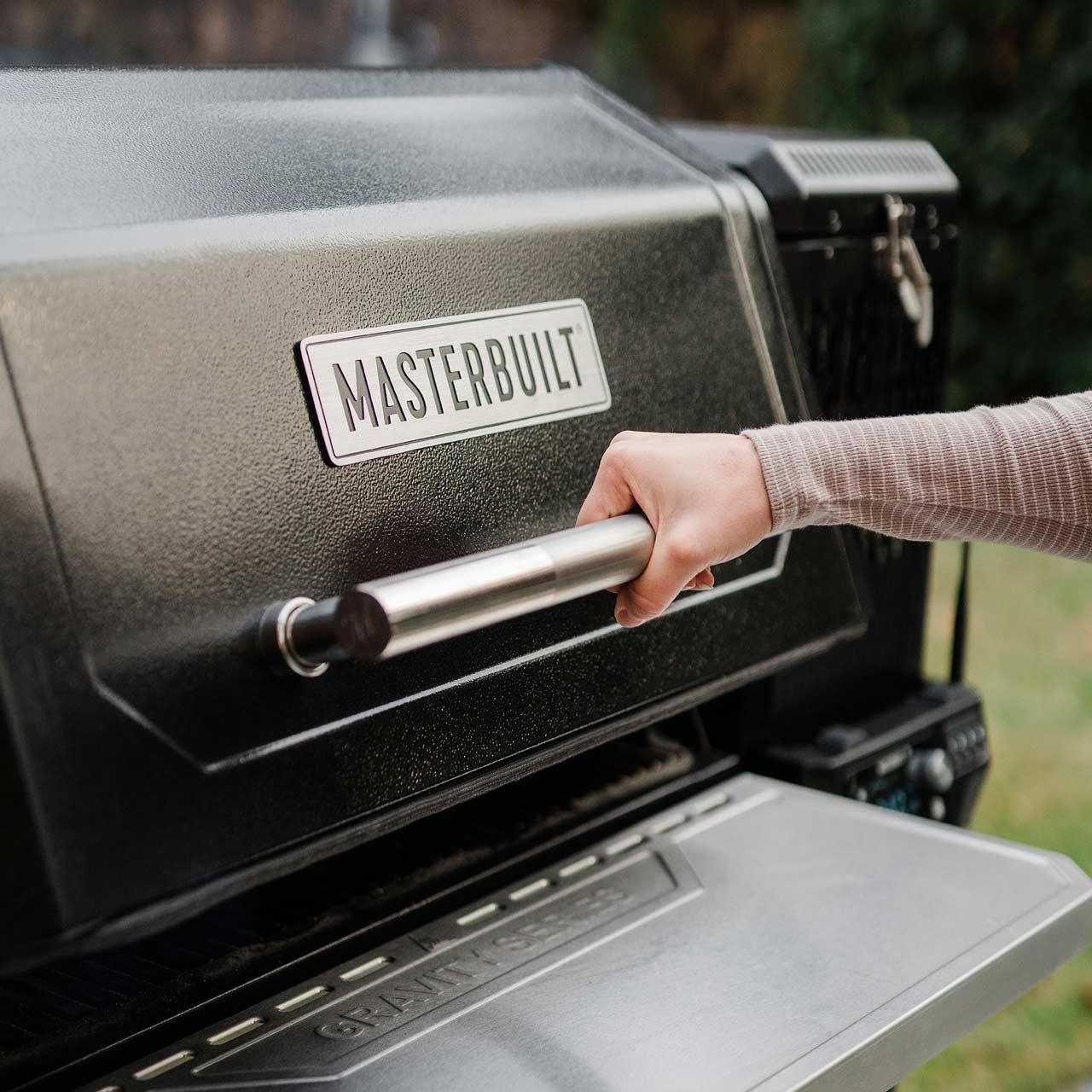 Digitaler Holzkohlegrill und Smoker Masterbuilt Gravity Series XT
