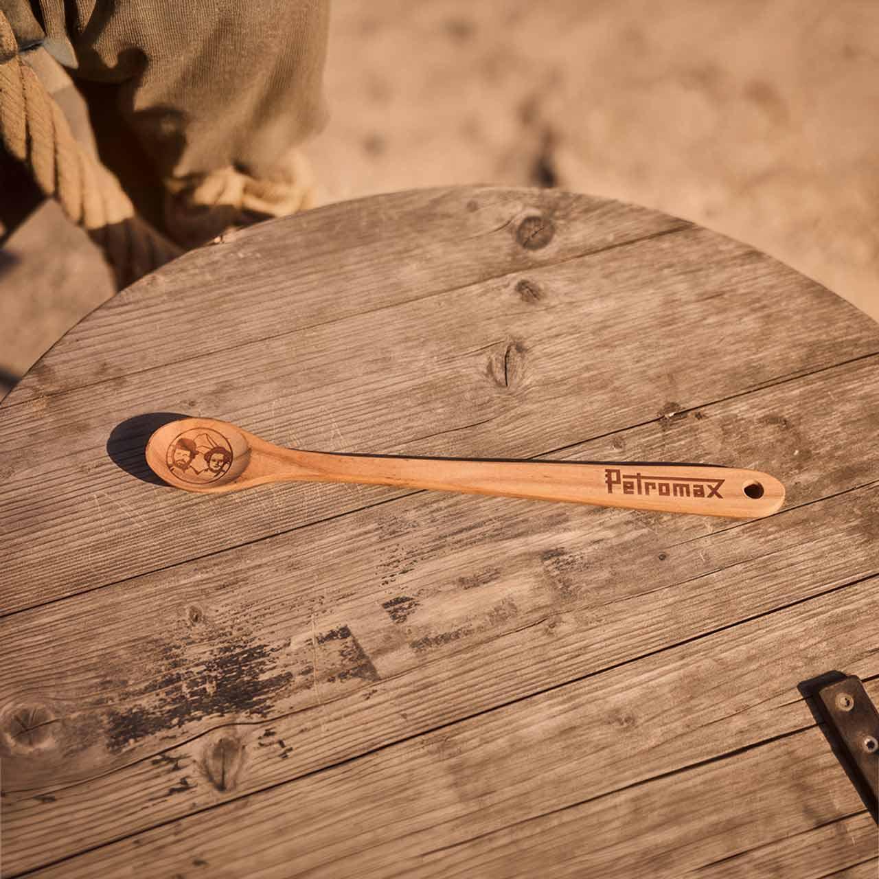 Petromax Bud Spencer & Terence Hill Kochset inkl. Dutch Oven ft3, Schmiedeeiserne Pfanne sp28 & Holzkochlöffel
