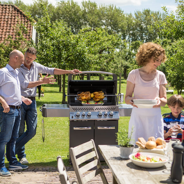 Wie stellt der Hersteller Napoleon einen Premiumgrill her? Ein Blick hinter die Kulissen