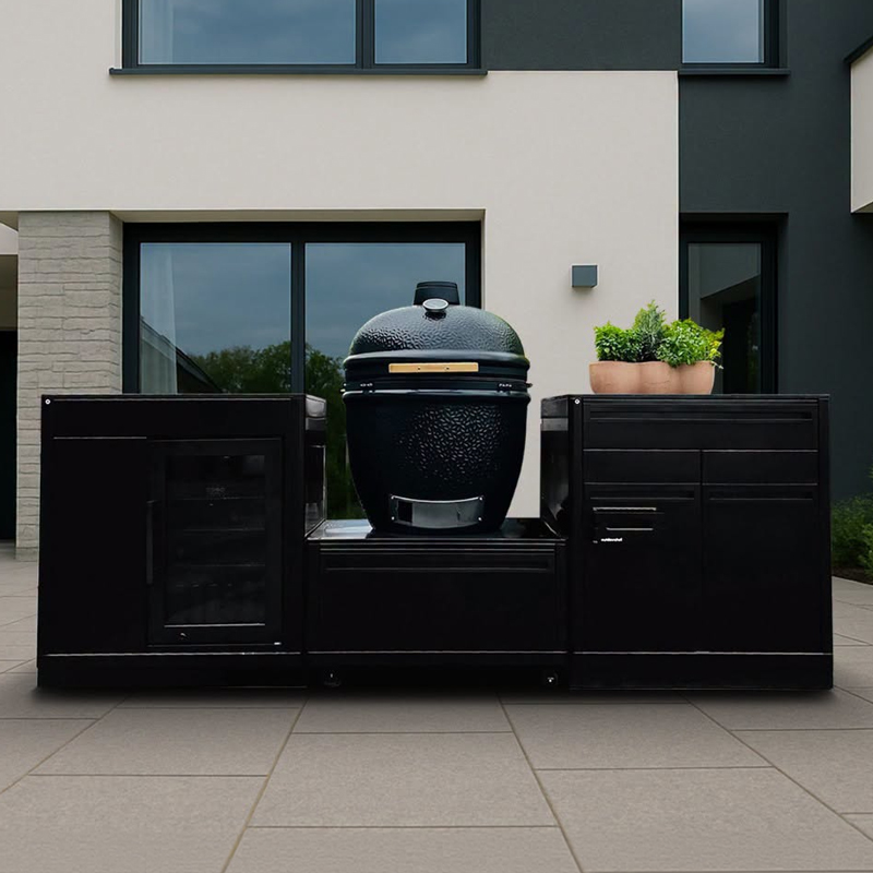 Outdoorchef HEAT Küche vor moderner Hausfassade, Beispielkonfiguration