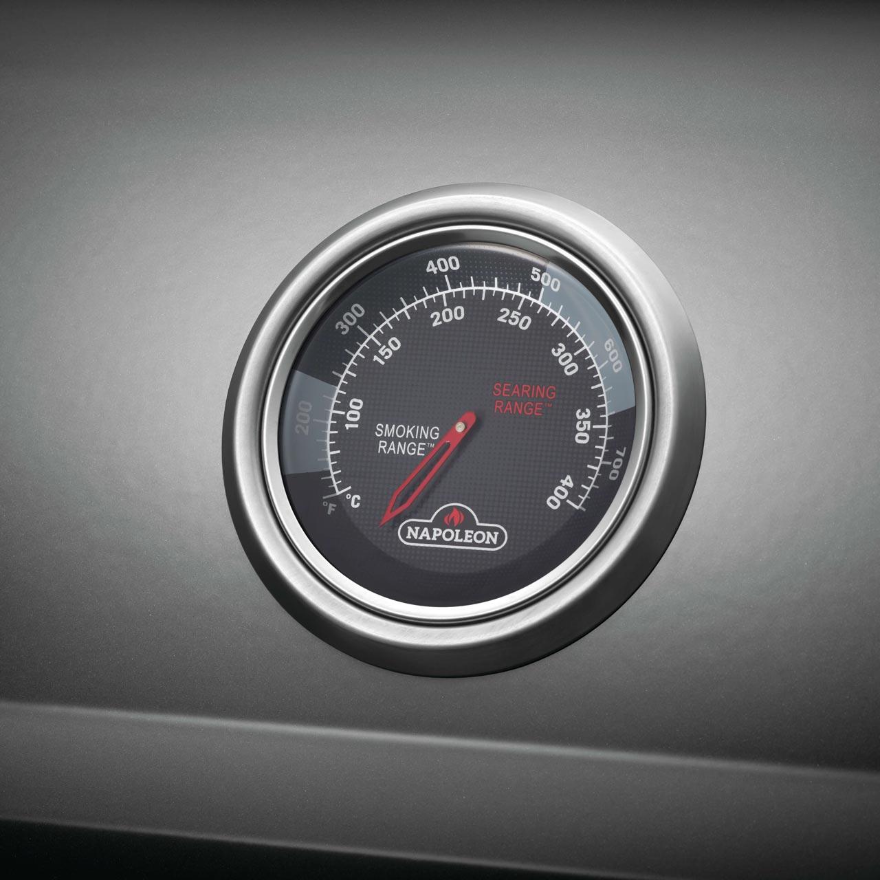 Gasgrill Napoleon Freestyle 365 DSIB mit Tür & Sizzle Zone