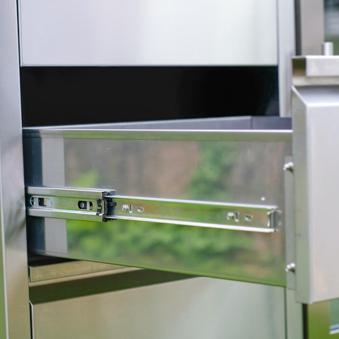 Outdoorküche vivandio quub / Outdoor Cocktailstation mit Kühlschrank und Spüle - Ausführung: schwarz - Mobilität: mit Stellfüßen