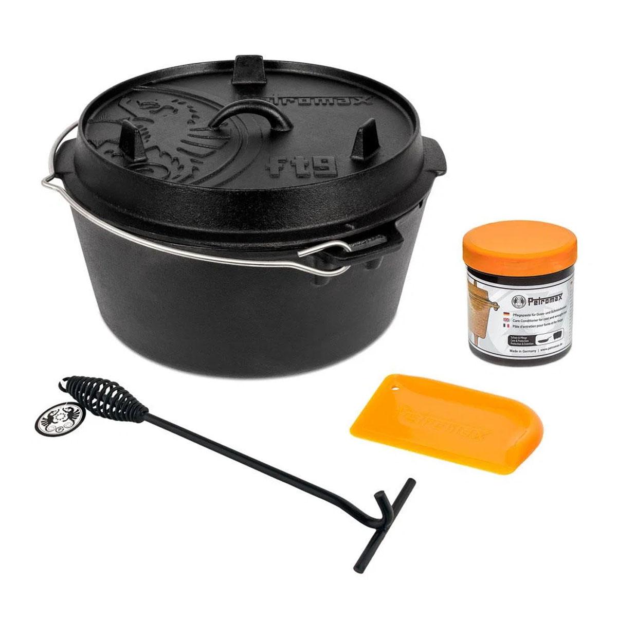 Petromax Feuertopf ft9 Set inkl. Deckelheber, Schaber & Pflegepaste - Dutch Oven: mit planem Boden