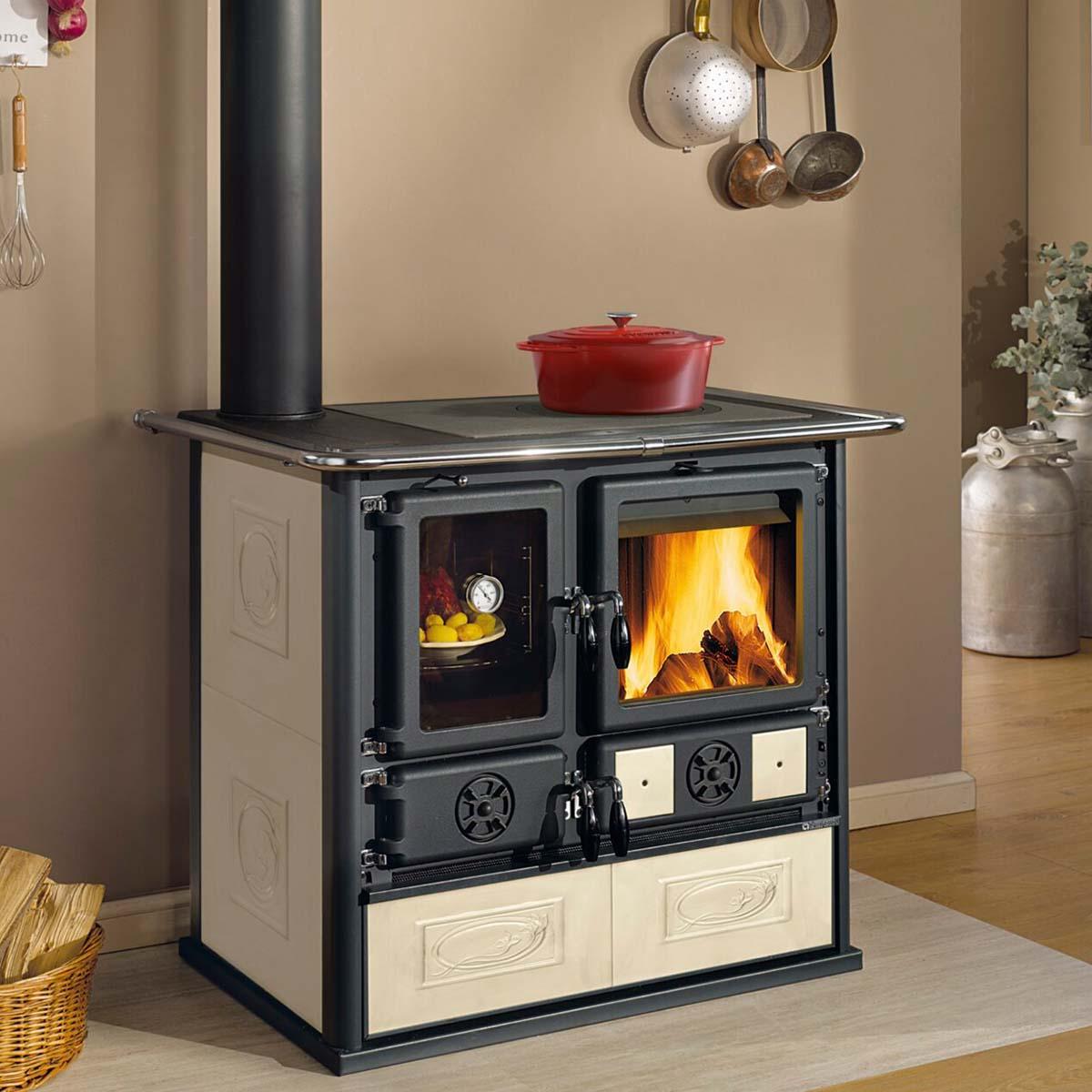 Küchenofen La Nordica Rosa SX Reverse.16 mit 8,2 kW - Verkleidung: Keramik bordeaux