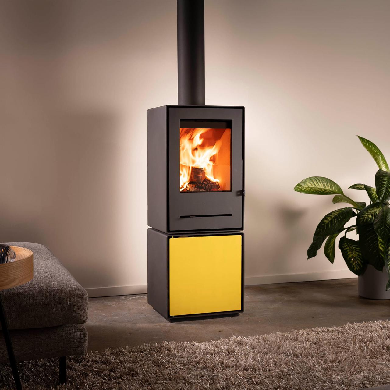 Kaminofen Trimline Woody Grid 6,4 kW - Ausführung: Grid S (quadratischer Sockelblock)
