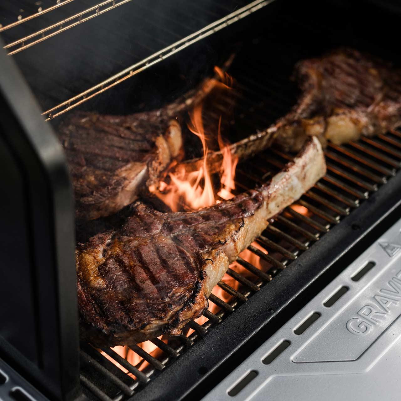 Digitaler Holzkohlegrill und Smoker Masterbuilt Gravity Series XT