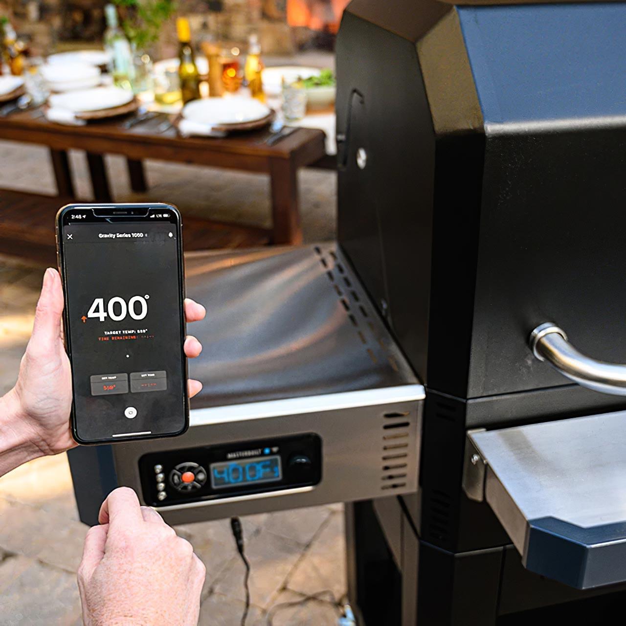 Digitaler Holzkohlegrill und Smoker Masterbuilt Gravity Series 800 Starter-Set inkl. Holzkohle 7 kg