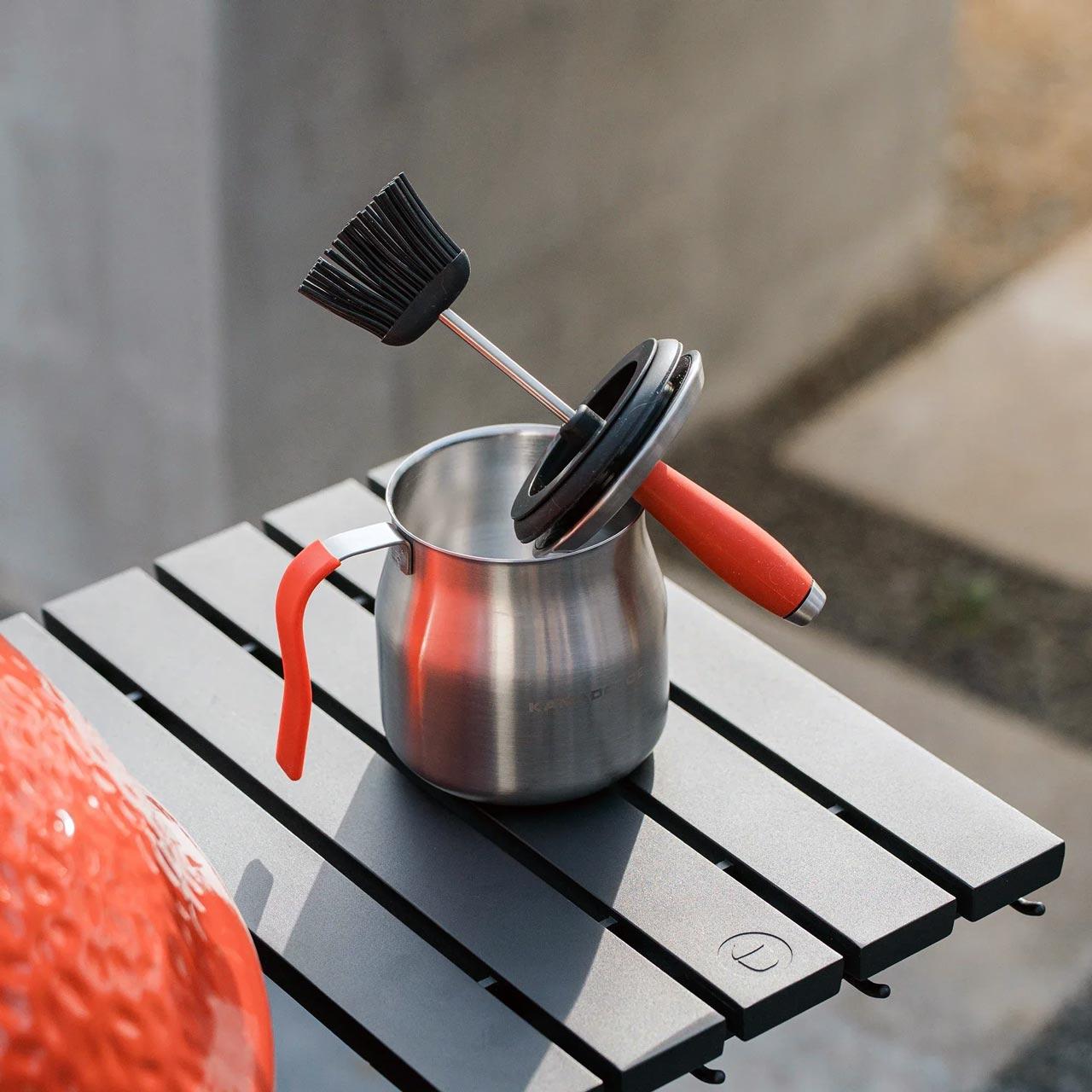 Kamado Joe Krafted Stahl Bratentopf mit Bürste