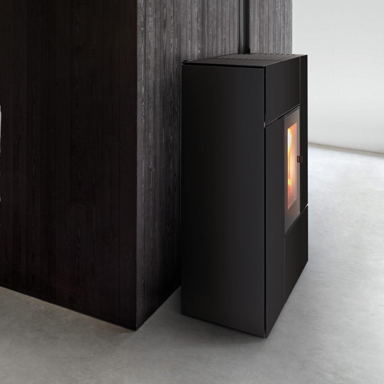 Pelletofen MCZ Feel Airmatic 10 Core UP! 10,2 kW - Ausführung: 303 Black metal