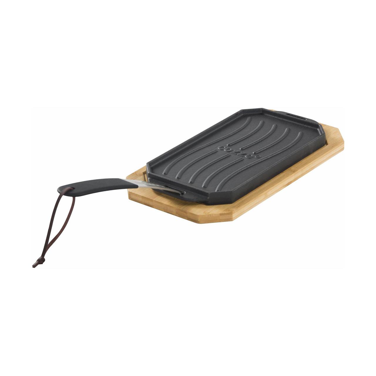 Grillzubehör Cozze Gusseisenpfanne mit Bambus Servierbrett 15x30 cm