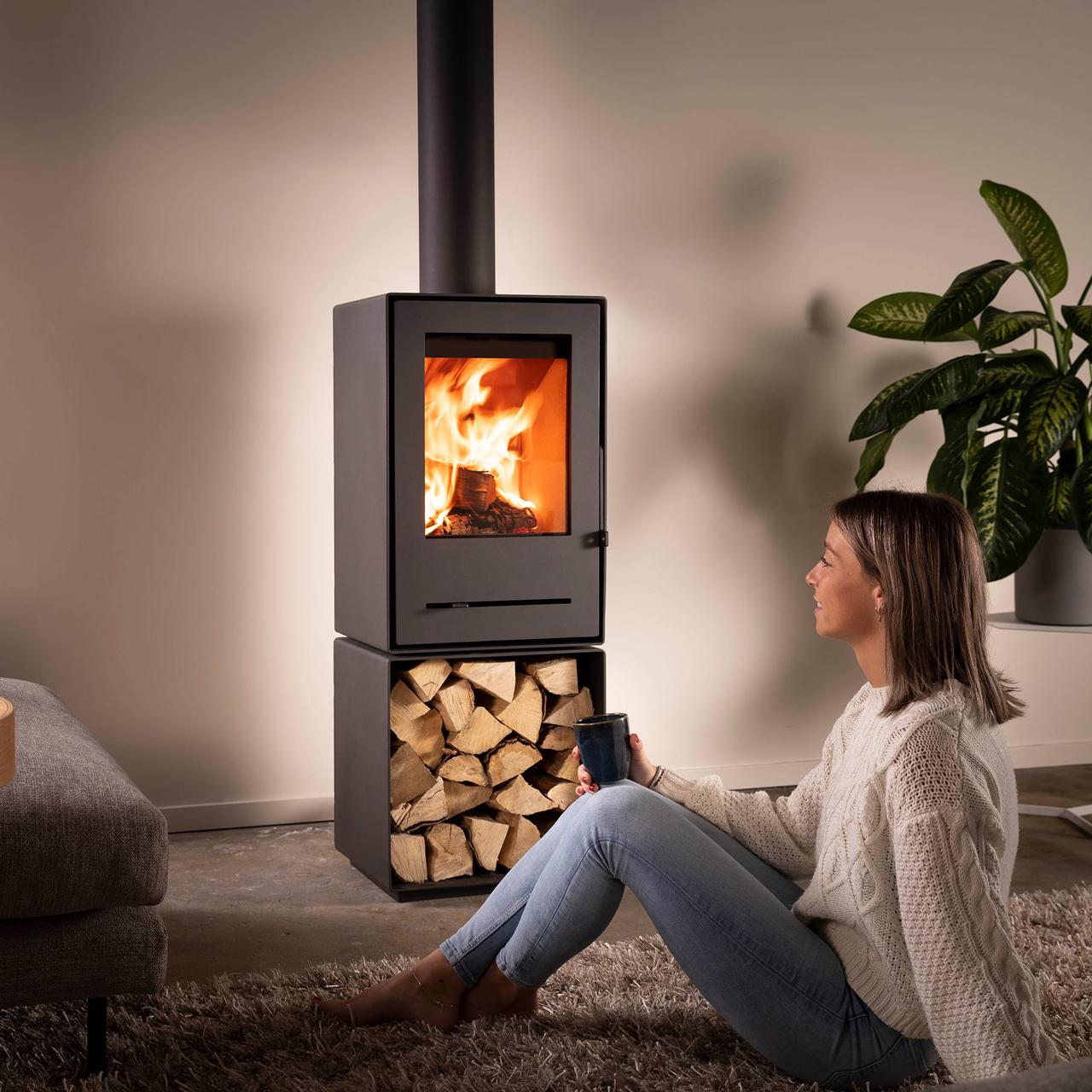 Kaminofen Trimline Woody Grid 6,4 kW - Ausführung: Grid S (quadratischer Sockelblock)