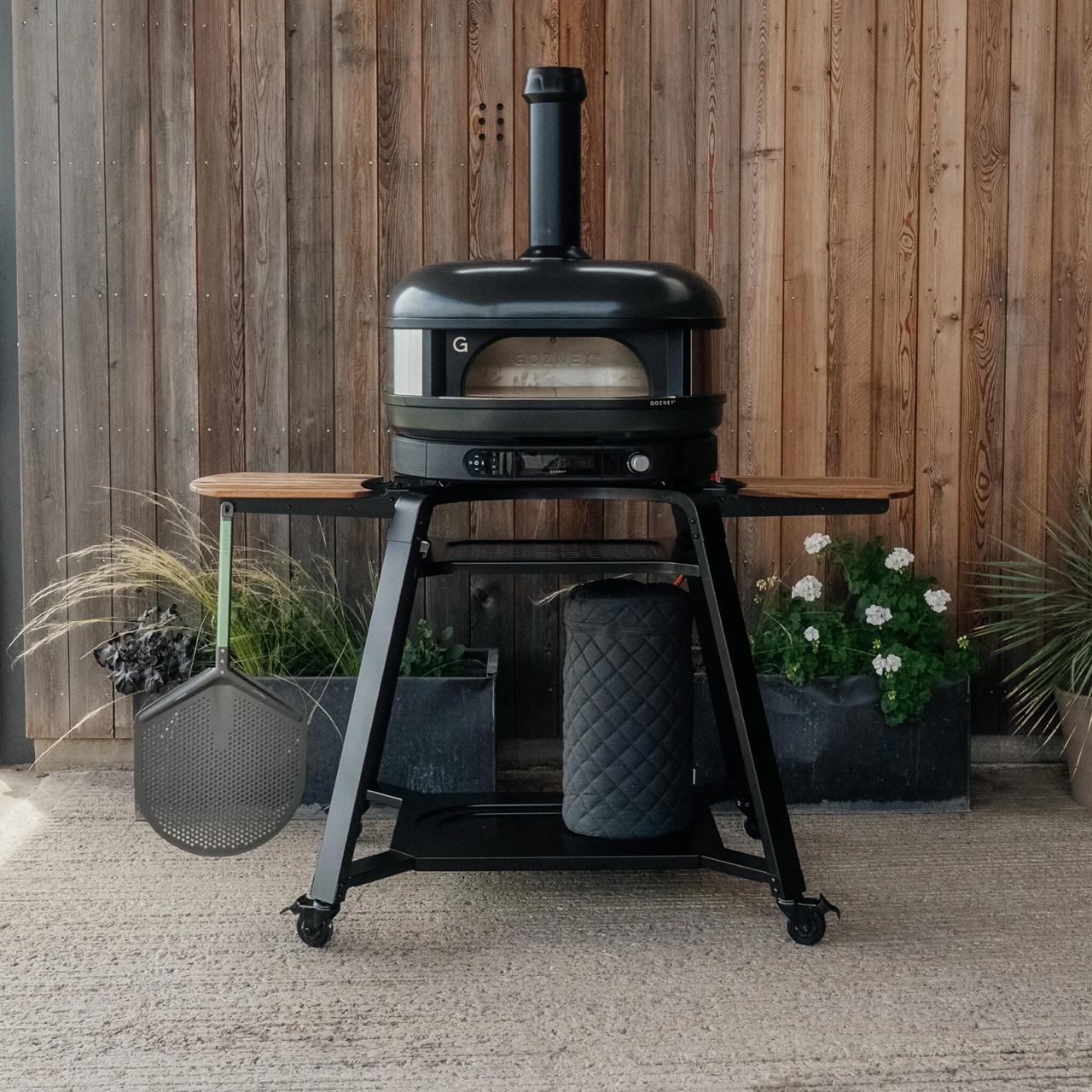 Pizzaofen Gozney Dome Gen 2.0 Essentials Bundle inkl. Gestell und Pro Pizzaschieber XL - Ausführung: Off Black