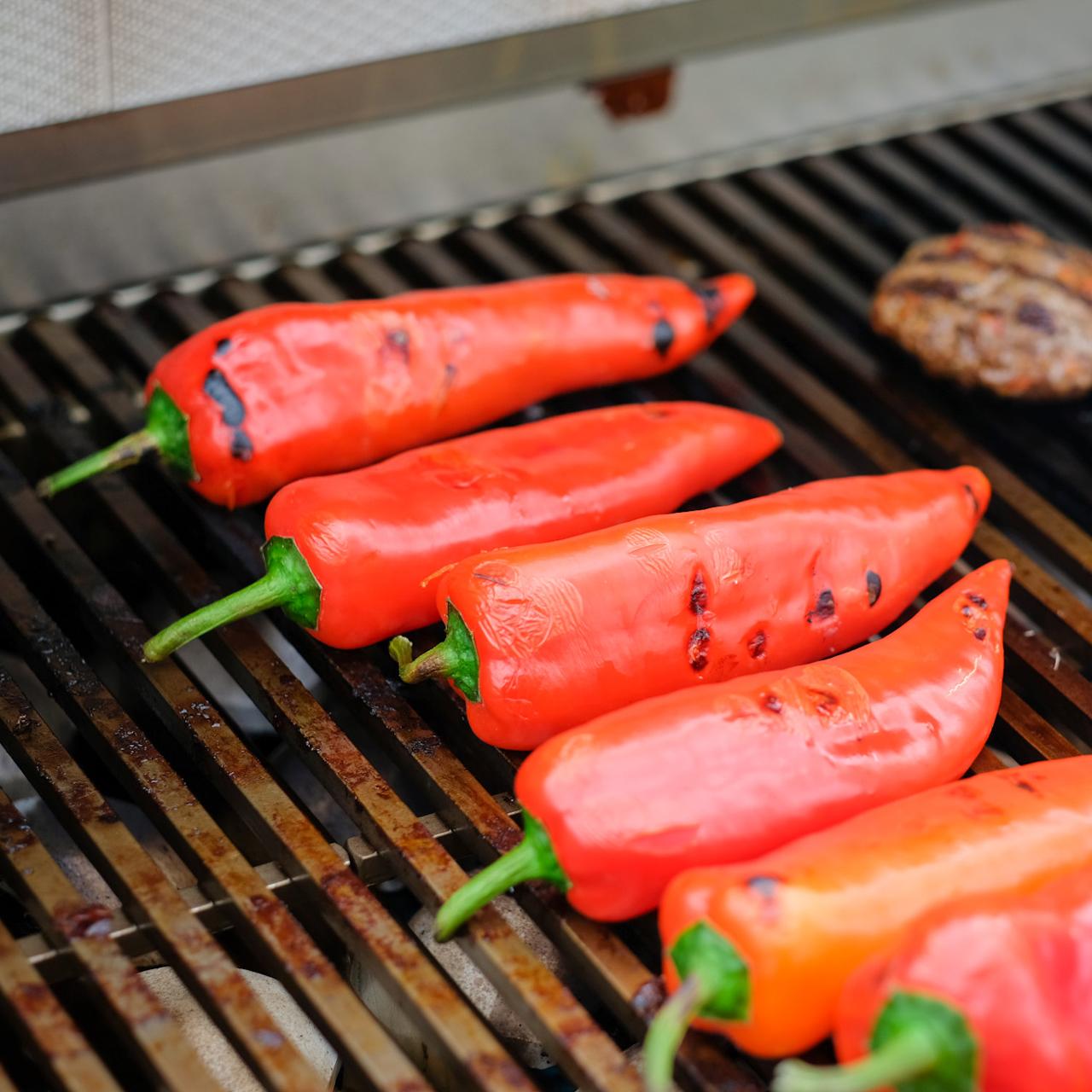 Gasgrill Einbaugrillaufsatz vivandio fyre X mattschwarz - Ausführung: S Gen2 (4x Edelstahlguss) - Konfiguration: 1x Keramik Rest V4A
