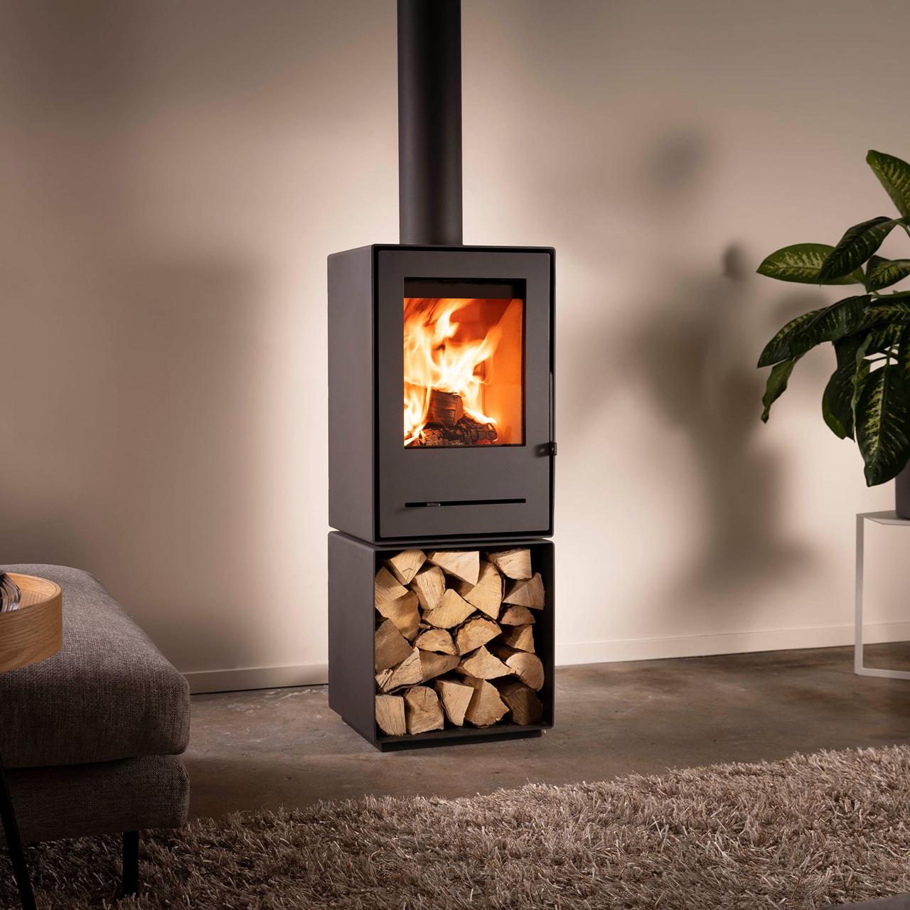 Kaminofen Trimline Woody Grid 6,4 kW - Ausführung: Grid S (quadratischer Sockelblock)