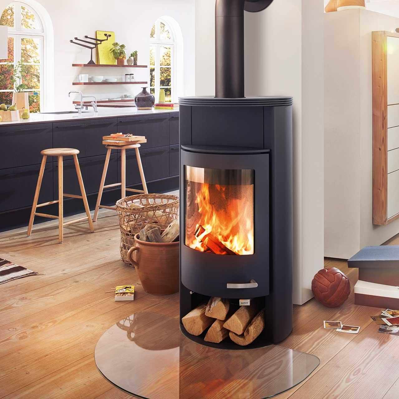 Kaminofen Skantherm Beo Stahl 6 kW - Ausführung: Beo Stahl RLA, Korpus Schwarz, Stahl-Topplatte rund