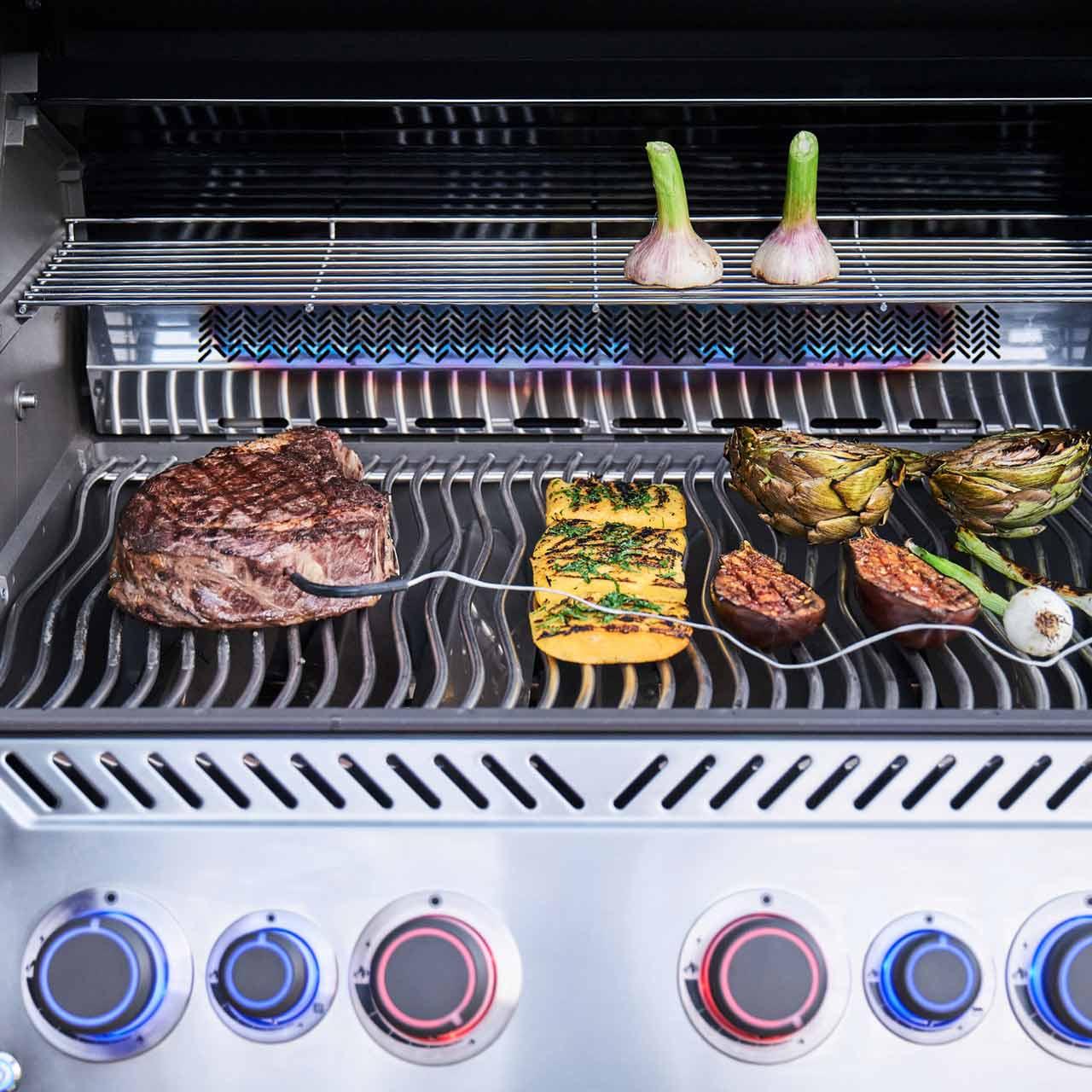 Gasgrill Napoleon Prestige 500 Connected Edelstahl mit SIZZLE ZONE und Heckbrenner (2026) Bundle inkl. 2 Unterschränke