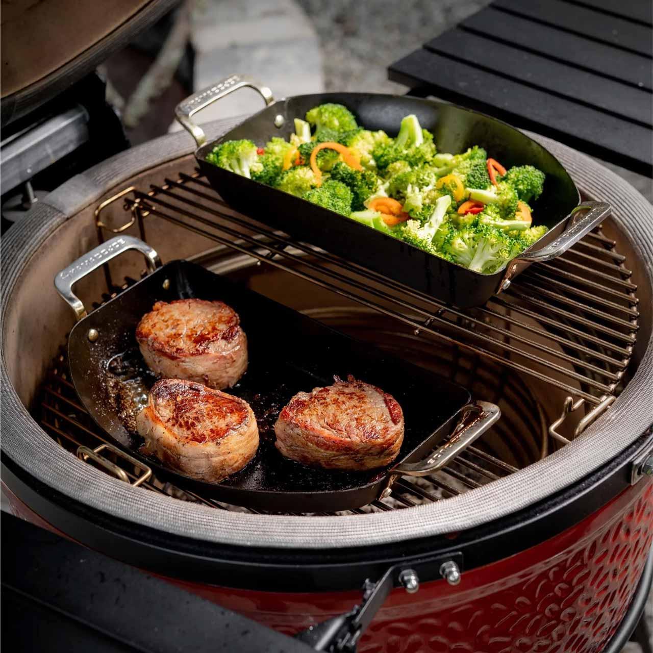 Grillzubehör Kamado Joe Karbon Steel Wok Grillpfannen-Set in Halbmondform