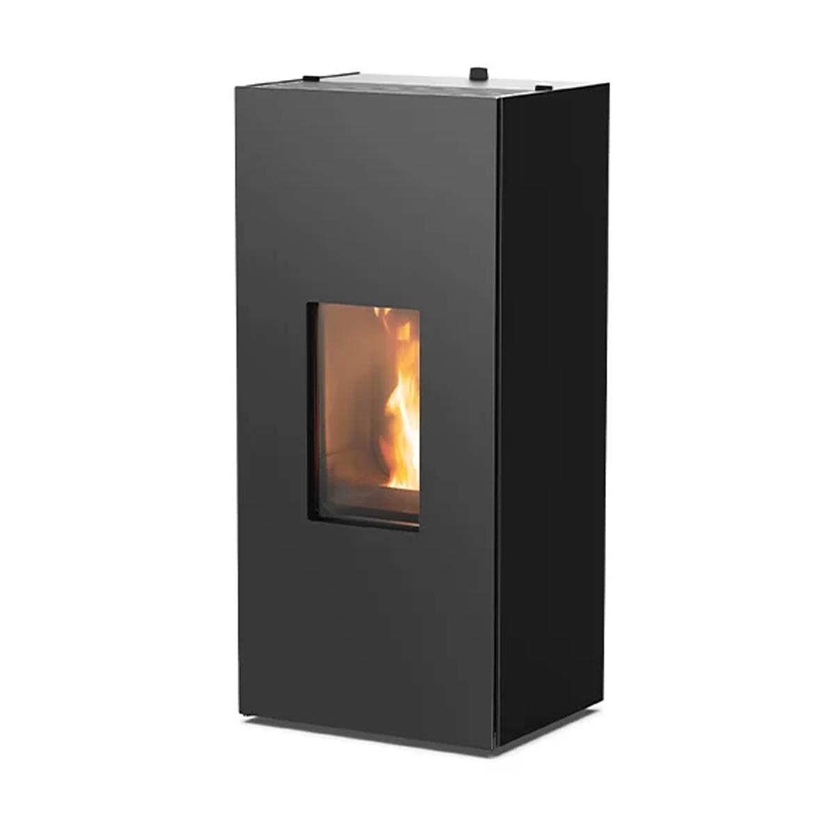 Pelletofen MCZ Eiko Natural Matic 8 Core R mit 8 kW - Verkleidung: Metall All Black
