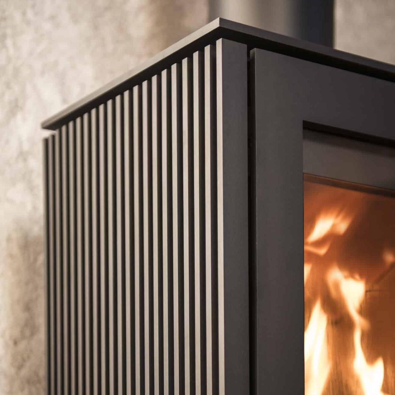 Kaminofen Trimline Woody Loft 6,4 kW - Untergestell: Holzsockel
