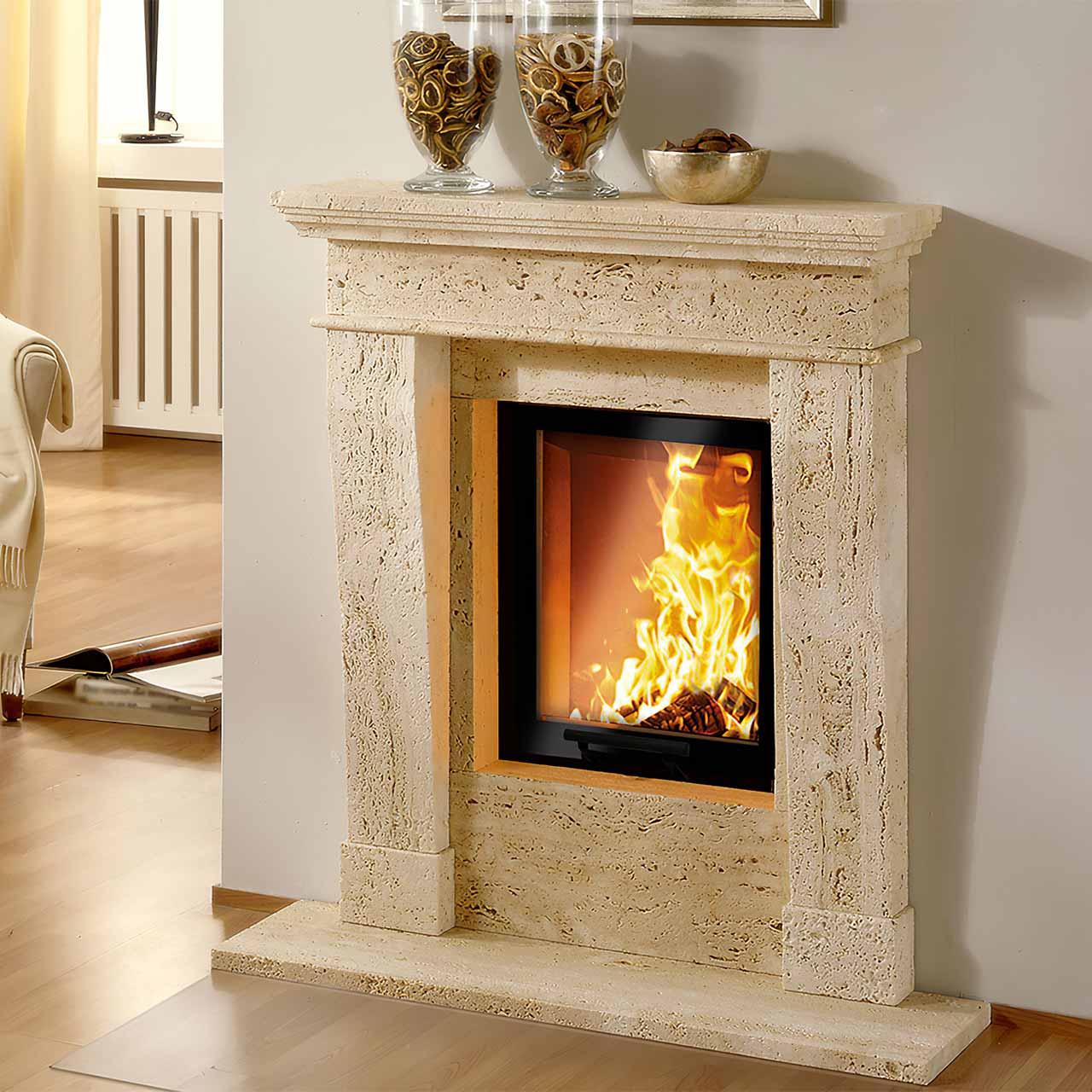 Kaminbausatz Camina N19 mit 7 kW - Naturstein: Travertino Romano - Feuerraumauskleidung: Schamotte weiß