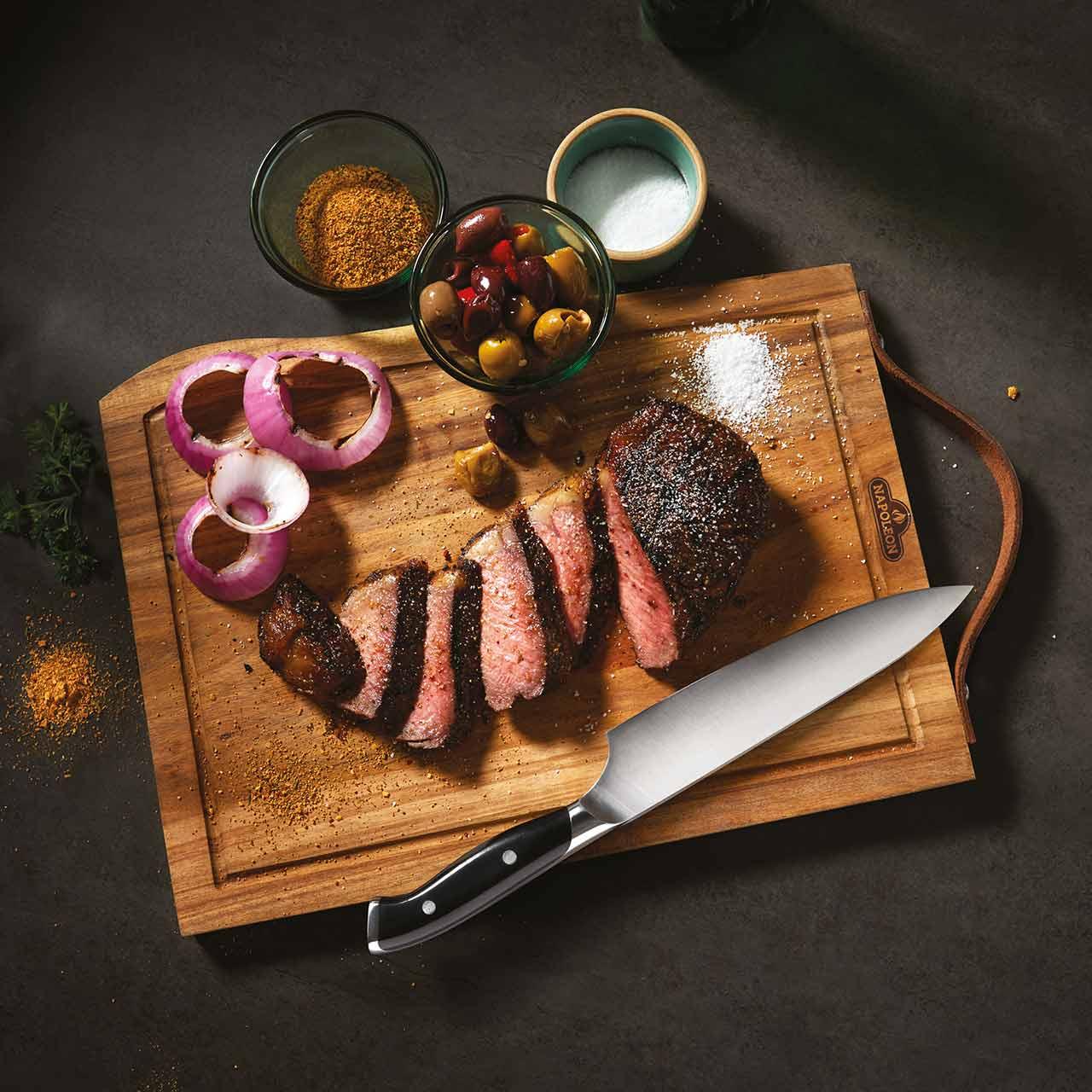Grillzubehör Napoleon Premium Schneidebrett inkl. PRO Chef Messer