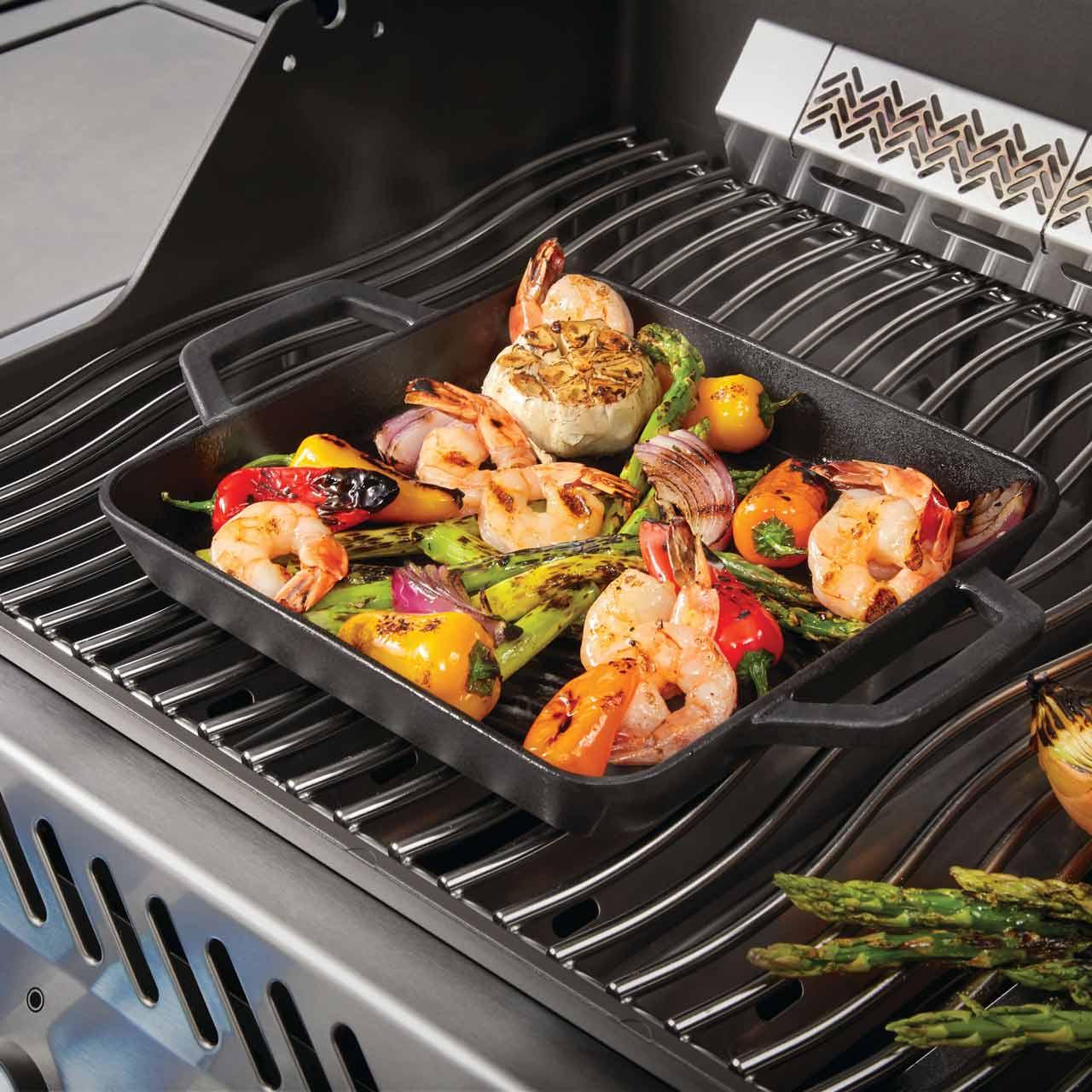 Grillzubehör Napoleon emaillierte gusseiserne SIZZLE ZONE Grillpfanne, quadratisch 25x25 cm