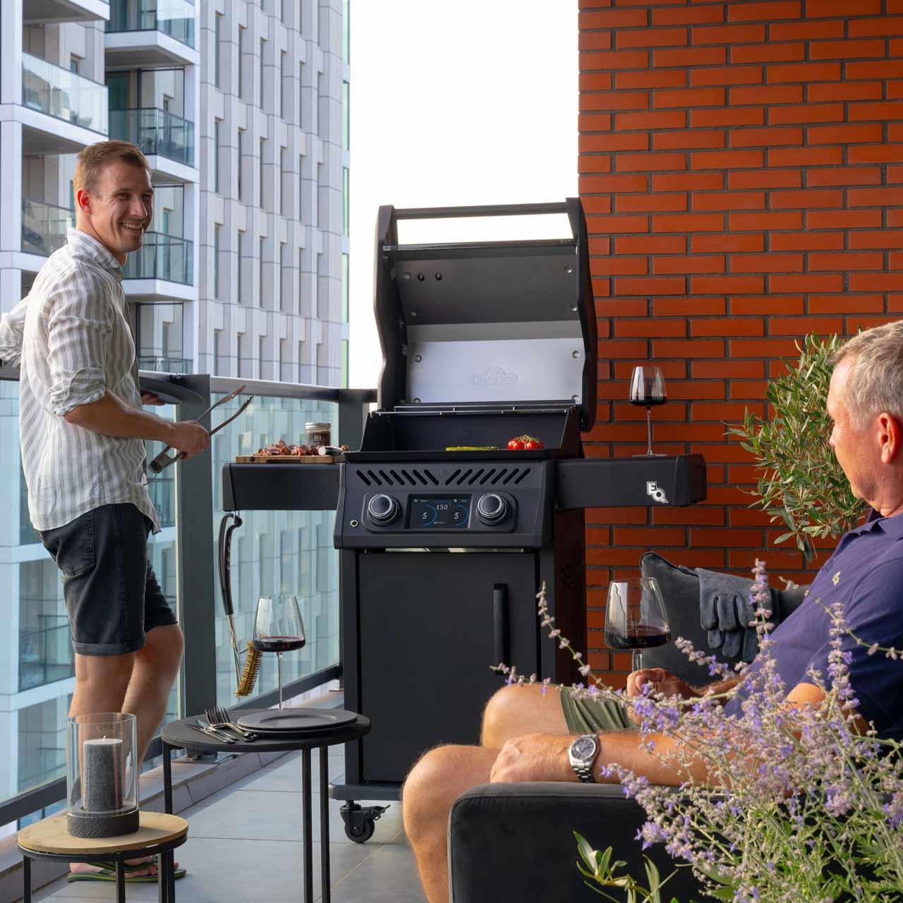 Elektrogrill Napoleon Rogue EQ 365 Mattschwarz (2026)