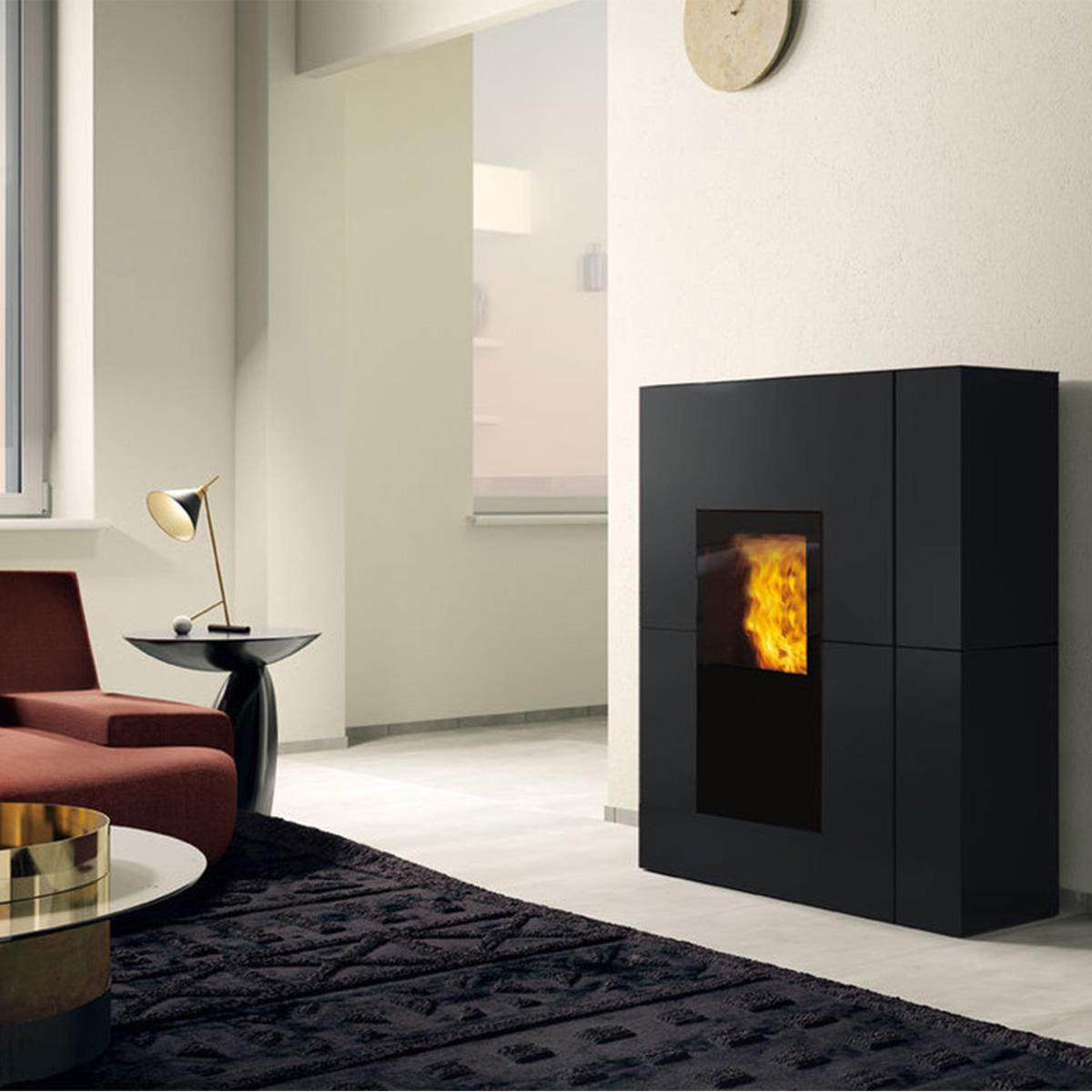 Pelletofen wasserführend Edilkamin Blade2 H 18 Up 19,2 kW - Variante: Stahl Schwarz