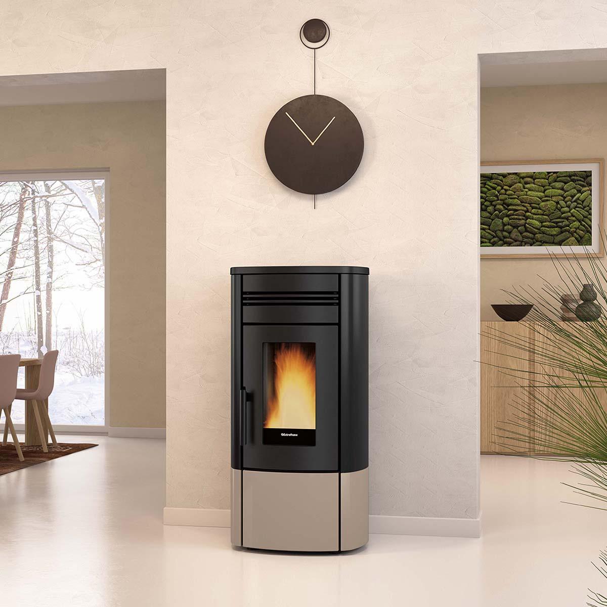 Pelletofen Extraflame Evolution Line Noris mit 12 kW - Verkleidung: taupe matt