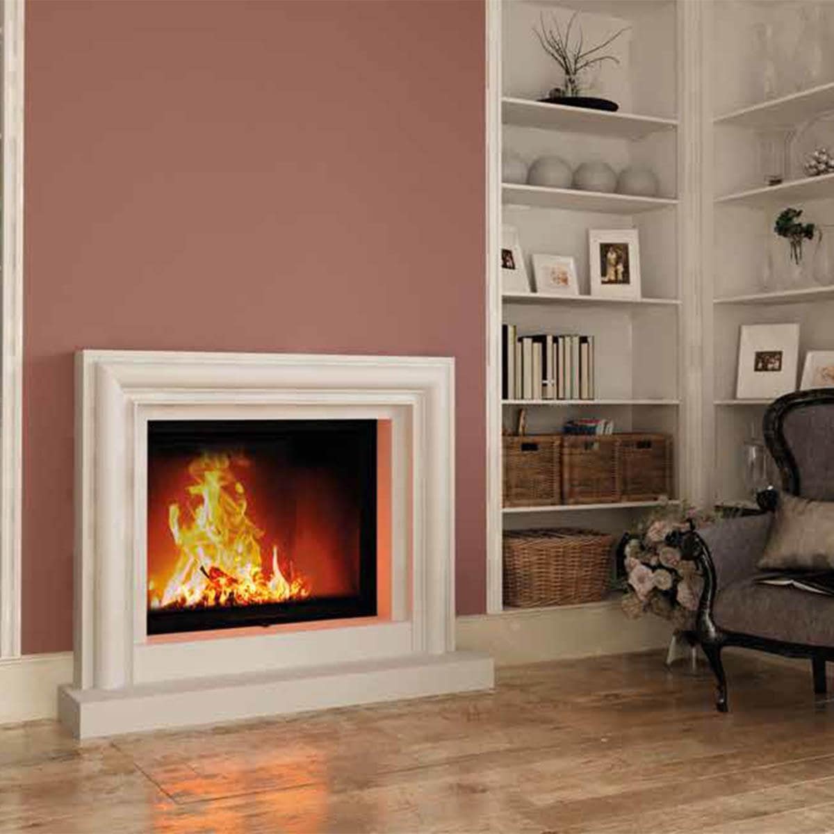 Kaminbausatz Camina N4 mit 19 kW - Naturstein: Travertino Romano - Feuerraumauskleidung: Vermiculite natur