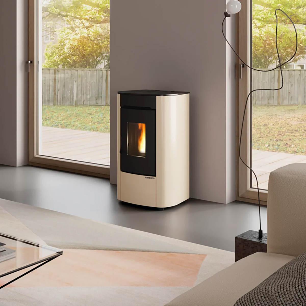 Pelletofen Extraflame Prestige Line Angelica Junior mit 7 kW - Verkleidung: schwarz