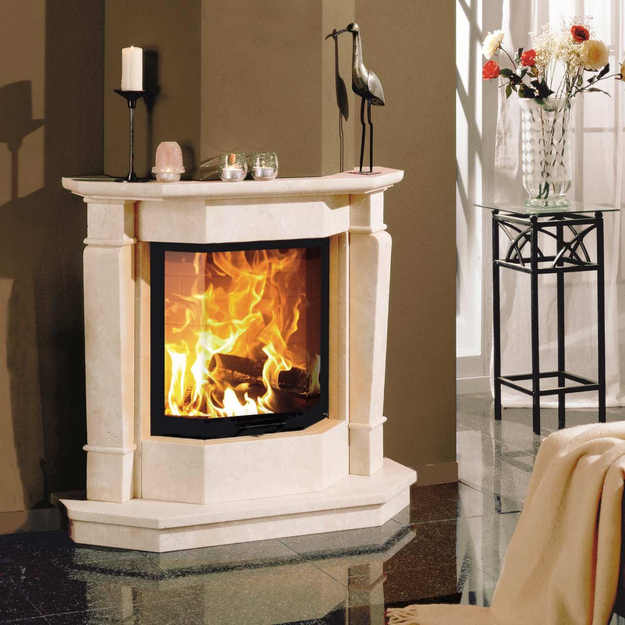 Kaminbausatz Camina N18 mit 7 kW - Naturstein: Travertino Romano - Feuerraumauskleidung: Schamotte beige