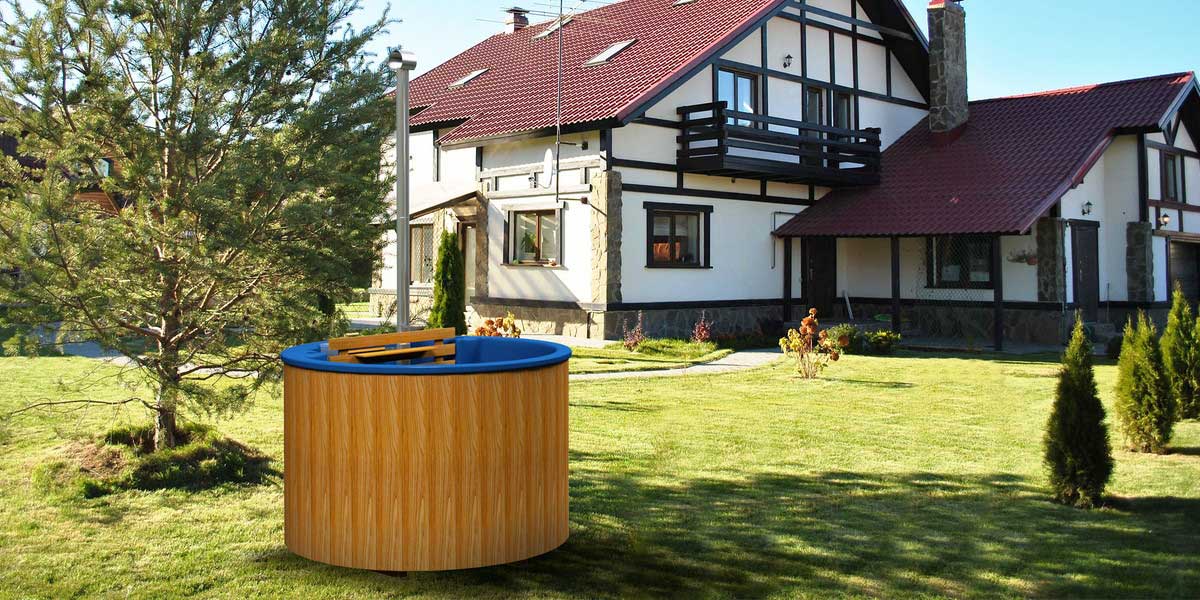 Montagebeispiel Hot Tub AA-Kaminwelt Badefass mit Kunststoffeinsatz Ambiente