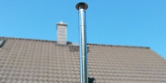 Edelstahlschornstein-Bausatz doppelwandig 180 mm glänzend Montagebeispiel